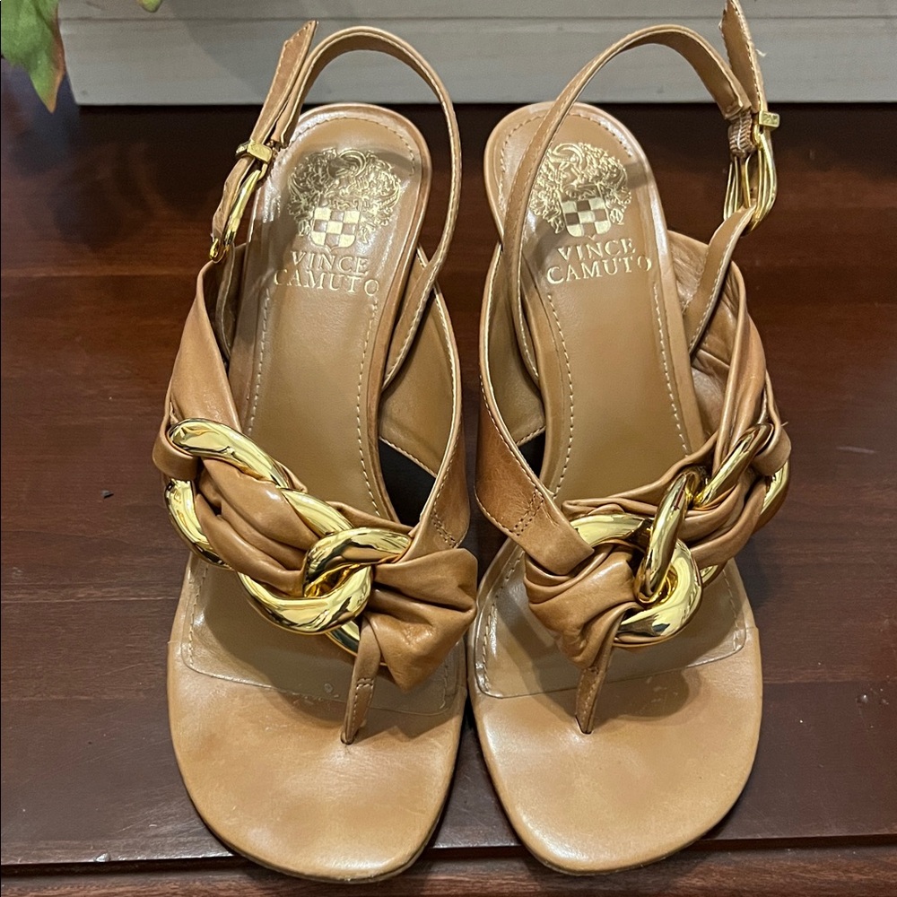 Vince Camuto Tan and Gold Women's Sandals 7.5